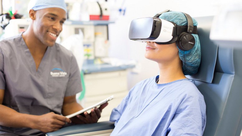 fyrretræ Ondartet tumor Kritisk 3 Examples of How Virtual Reality is Transforming Healthcare - Reality X  Media